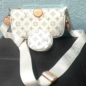 White & Grey Stylish Crossbody Purse